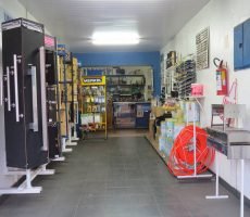 Fechaduras de diversas marcas